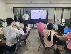 20230927032040.jpg - การอบรม Meaningful Project ครั้งที่ 3 ให้กับตัวแทนคณะครู ที่เป็น Facitator ของโรงเรียนบ้านสันกำแพง ณ ห้องปฏิบัติการ Opportunity Space by Dr.Thaksin Shinawatra | https://www.bsk.ac.th/new