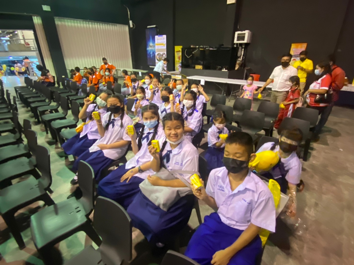 20220806120552.jpg - โรงเรียนบ้านสันกำแพงได้รับรางวัลชนะเลิศ และรองชนะเลิศอันดับ 1 รวม เป็นตัวแทนภาคเหนือในการแข่งขันต่อในระดับประเทศ ที่จังหวัดกรุงเทพมหานคร | https://bsk.ac.th/new