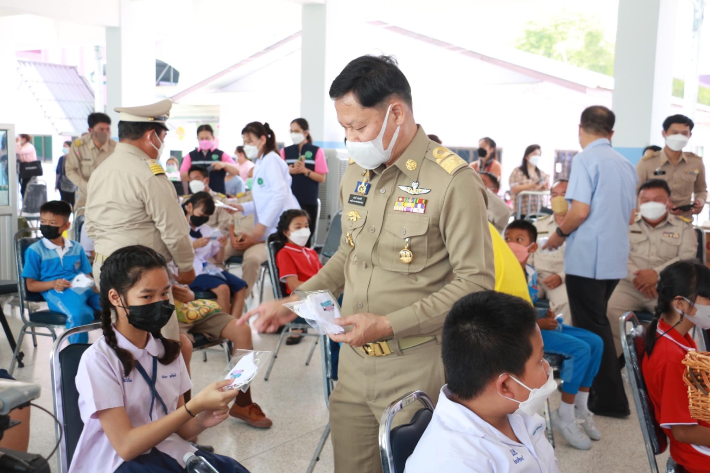 20220307130943(1).jpg - เชียงใหม่ เดินหน้าฉีดวัคซีนป้องกันโควิด-19 ให้แก่เด็กนักเรียนอายุ 5-11 ปี ในอำเภอสันกำแพง | https://bsk.ac.th/new