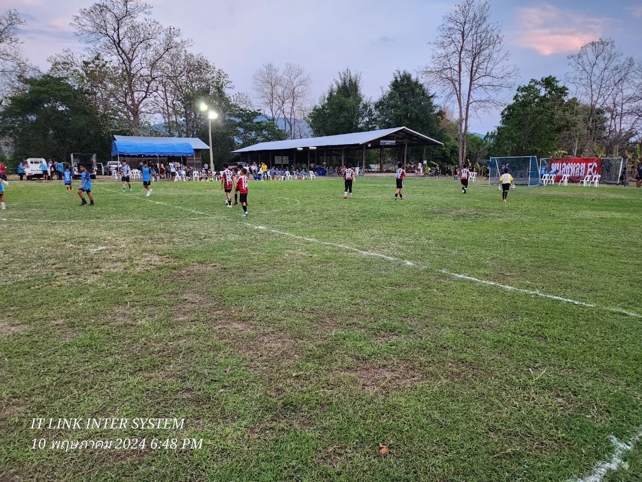 20240513144425(2).jpg - การแข่งขันฟุตบอลรายการ แม่ออน คัพ ครั้งนี้ 2 ณ สนามบ้านหนองหอยผลการแข่งขัน ได้รับรางวัลชนะเลิศอันดับที่ 1 | https://bsk.ac.th/new